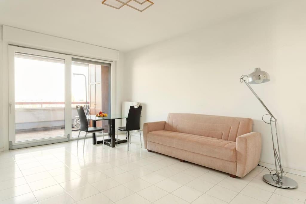 Attico Incantevole - Forum Assago & Humanitas Hotell Rozzano Exteriör bild